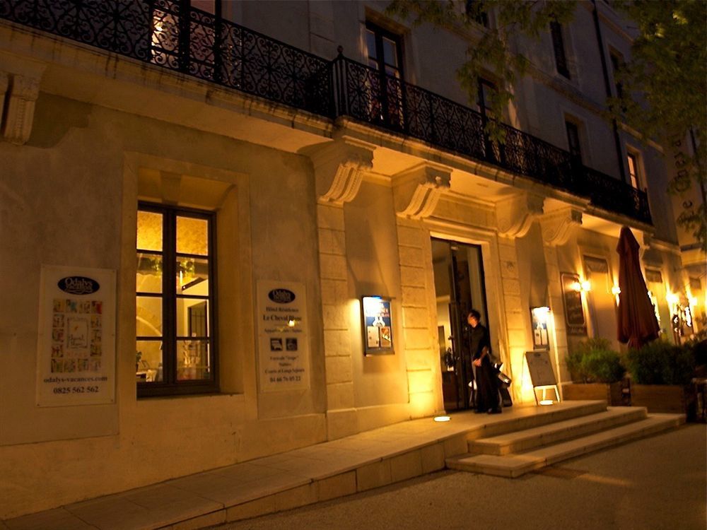 Appart'hôtel Odalys Le Cheval Blanc Nîmes Extérieur photo